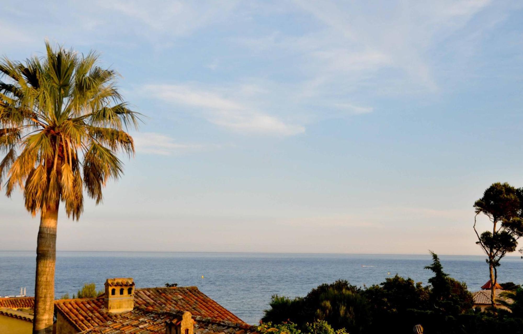 Hotel L'Escale Au Soleil Saint Aygulf Bagian luar foto
