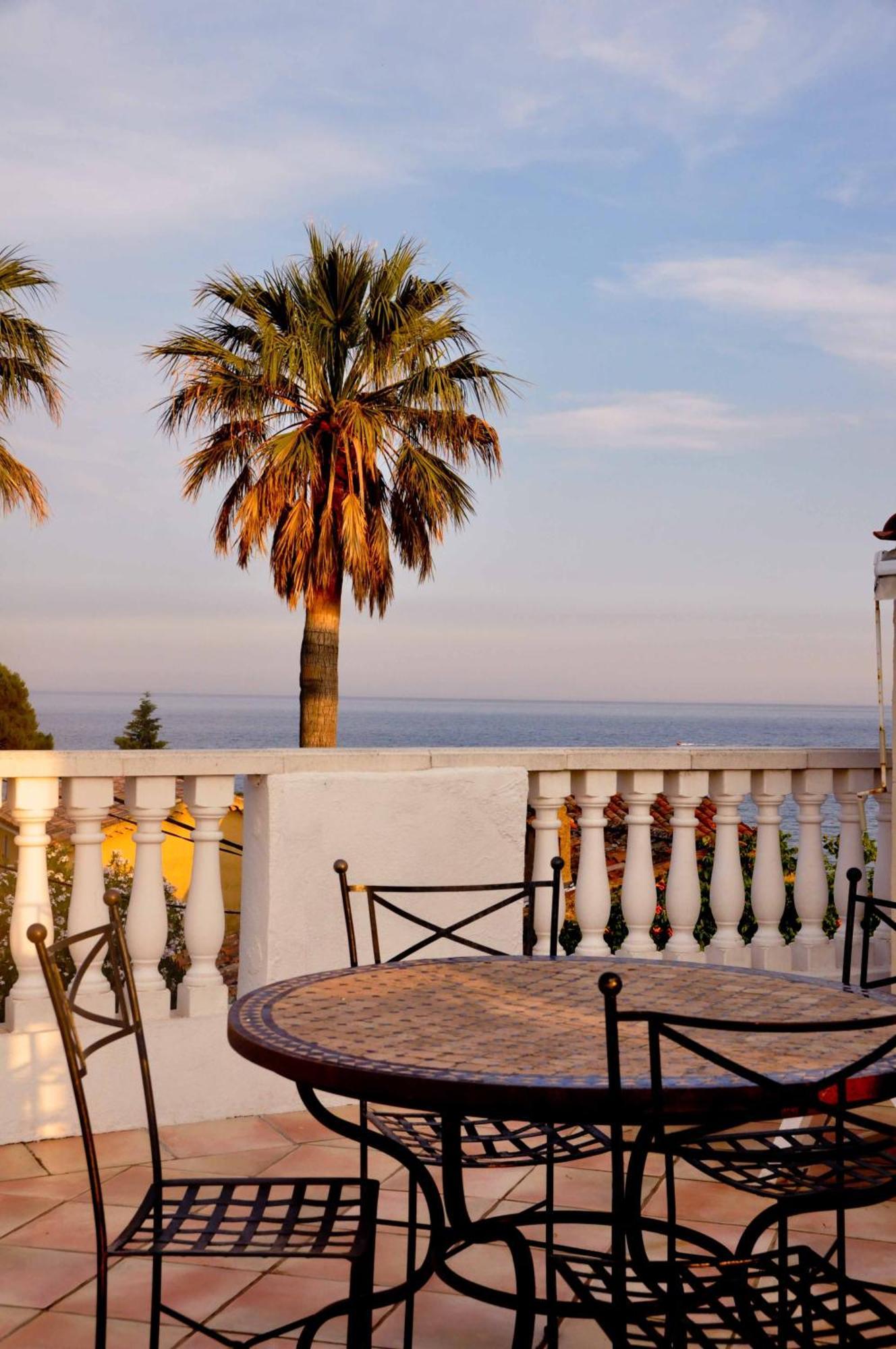 Hotel L'Escale Au Soleil Saint Aygulf Bagian luar foto