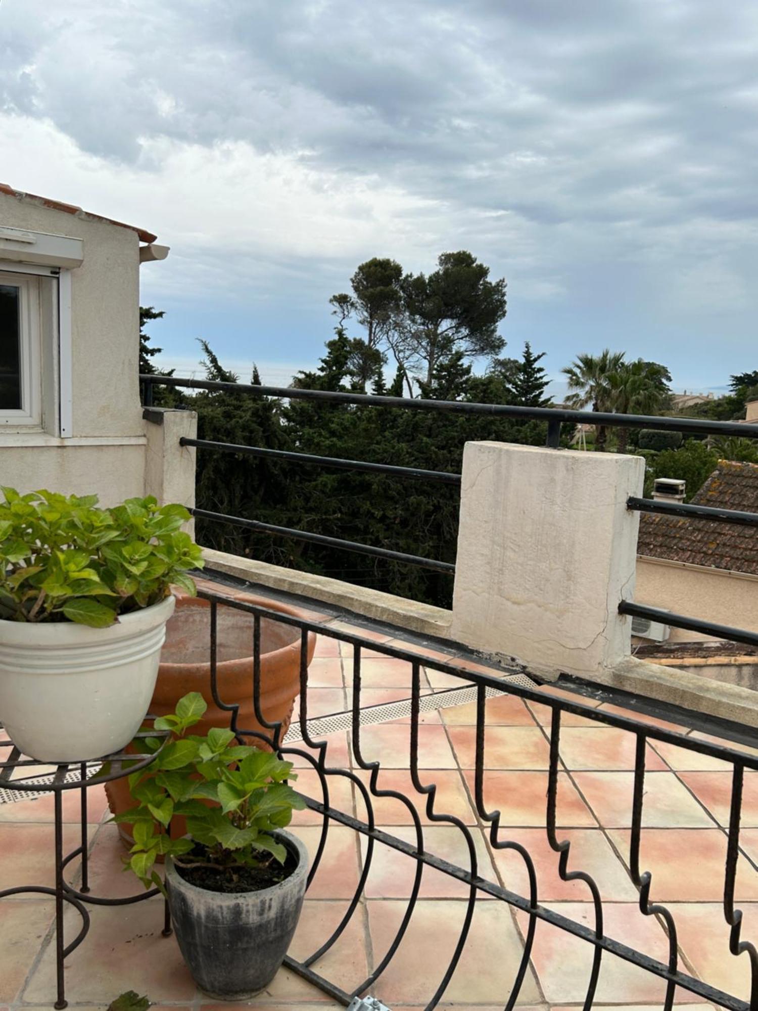 Hotel L'Escale Au Soleil Saint Aygulf Bagian luar foto