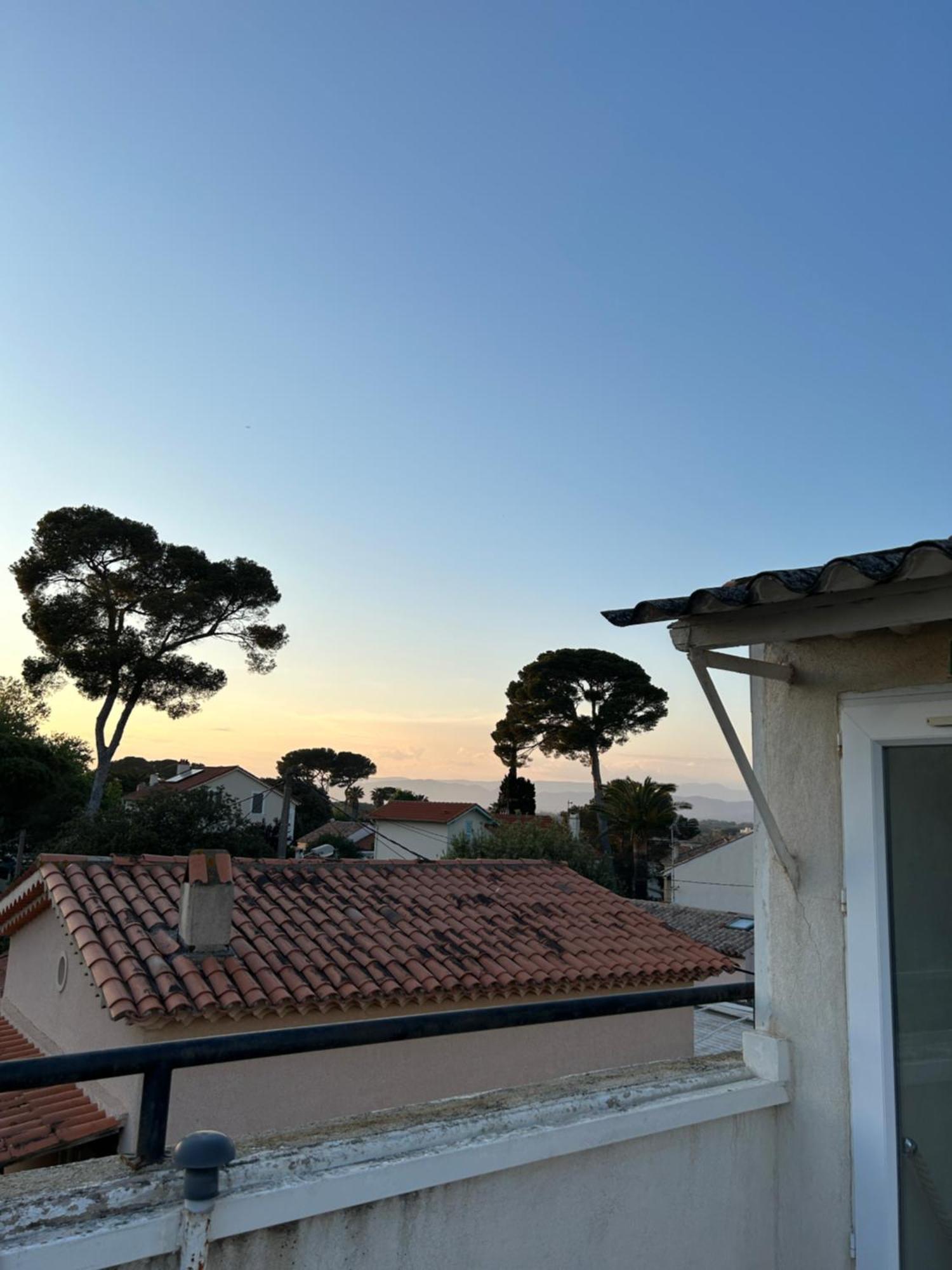 Hotel L'Escale Au Soleil Saint Aygulf Bagian luar foto